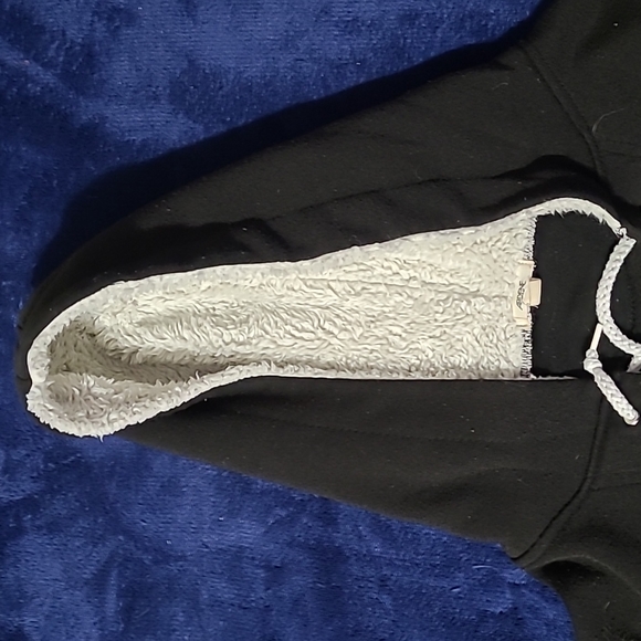 Drawstring sweater - Picture 3 of 4